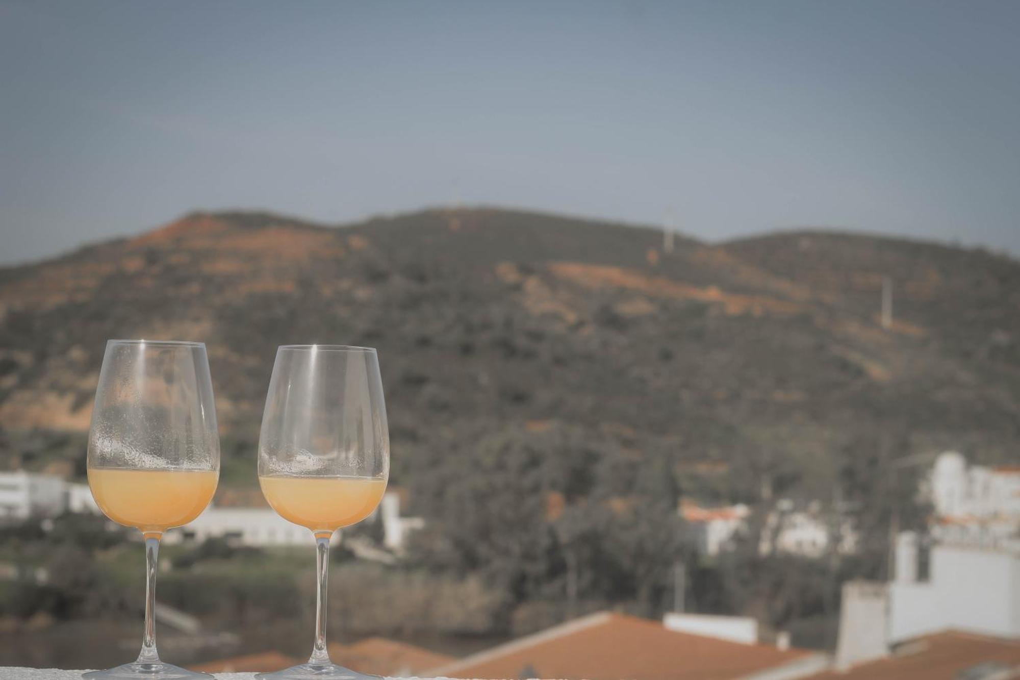 Neade Residencial Suites Sanlúcar de Guadiana Екстериор снимка